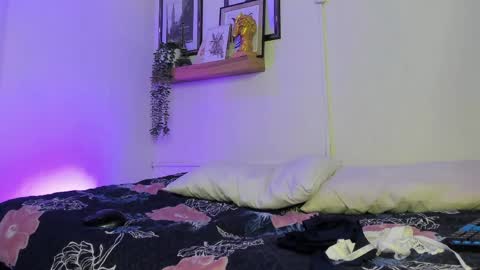 Snapshot of madissonkay chatting on 05.15.26 online show from 05.15.26
