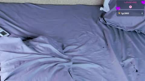 madissonlee__ online show from 05.11.26