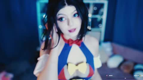 Snapshot of madnessalise chatting on 05.24.26 Alice online show from 05.24.26