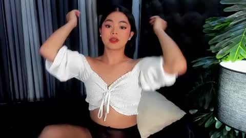 Snapshot of madonnajhonson chatting on 06.17.26 madonnajhonson online show from 06.17.26