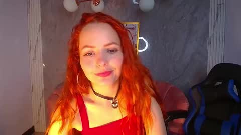 Snapshot of mady0619_ch chatting on 10.01.25 Mady online show from 10.01.25