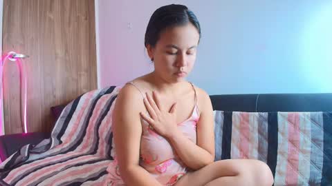 Snapshot of mady_gh chatting on 02.01.26 mady online show from 02.01.26