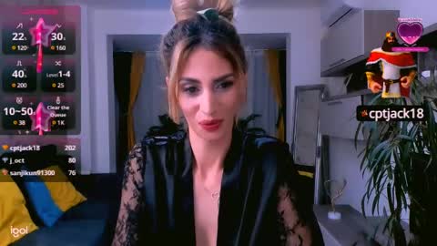 Snapshot of madyeroberts chatting on 03.03.25 Madye Roberts online show from 03.03.25