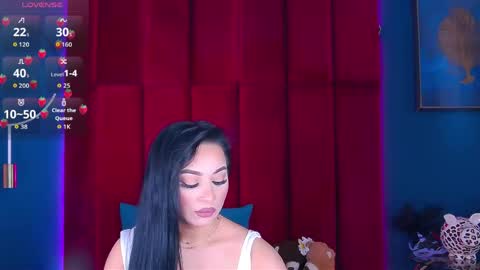 Snapshot of madyluxx chatting on 05.01.26 MadyLuxx online show from 05.01.26