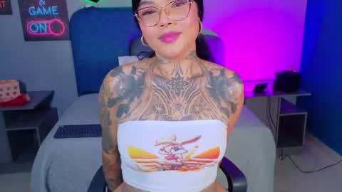Snapshot of madyson_fox chatting on 06.14.26 Madyson online show from 06.14.26