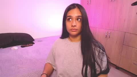 mae and nathan online show from 09.09.25