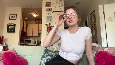 maeve online show from 01.11.25