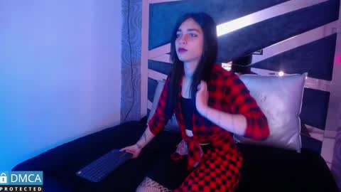 maevekuro online show from 02.28.25