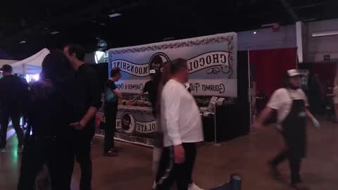 Meaves online show from 10.18.25