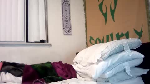 Snapshot of magdalena_805 chatting on 02.12.25 magdalena_805 online show from 02.12.25