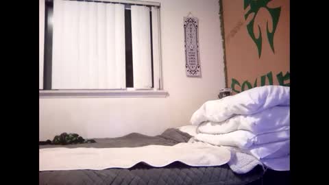 Snapshot of magdalena_805 chatting on 09.15.25 magdalena_805 online show from 09.15.25