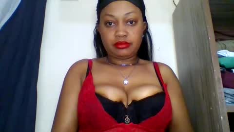Snapshot of magdalinemus chatting on 05.17.26 magdalinemus online show from 05.17.26