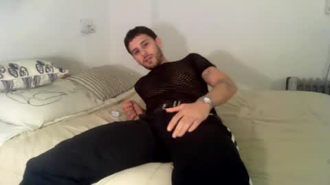Snapshot of maggicboy29 chatting on 08.08.26 maggicboy29 online show from 08.08.26