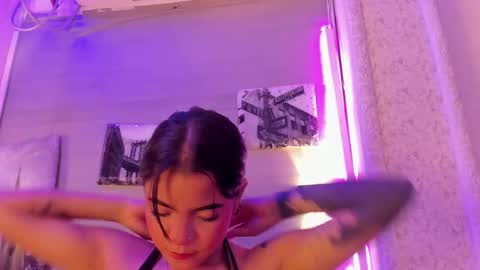 Maggie online show from 10.09.25