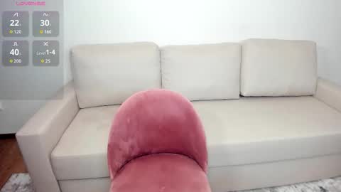 Snapshot of maggie_small__ chatting on 11.08.25 maggie_small__ online show from 11.08.25