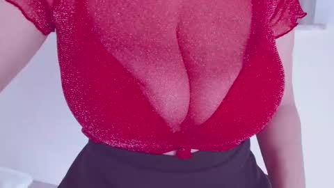 Maggie   online show from 02.26.25