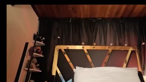   online show from 12.22.25