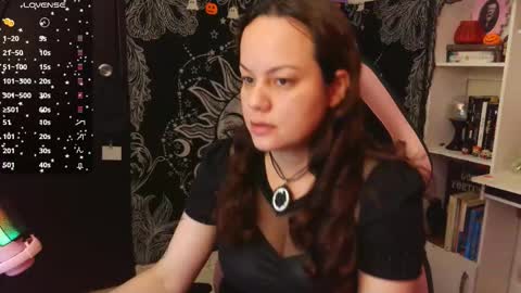 Claire online show from 10.14.25
