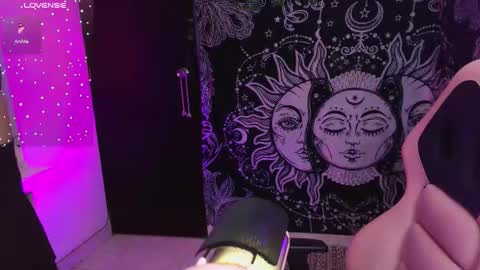 Snapshot of magic_clairewitch chatting on 01.31.26 Claire online show from 01.31.26