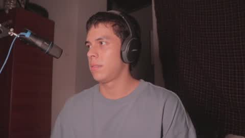 Snapshot of magic_tony chatting on 02.09.25 Tony Hoffa online show from 02.09.25