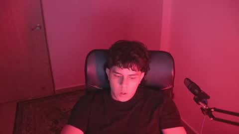 Snapshot of magic_tony chatting on 11.10.25 Tony Hoffa online show from 11.10.25