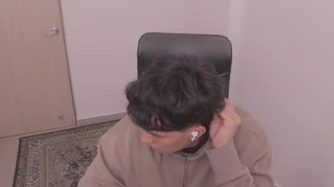 Snapshot of magic_tony chatting on 11.14.25 Tony Hoffa online show from 11.14.25