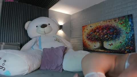 Snapshot of magic_zahara chatting on 05.31.26 magic_zahara online show from 05.31.26