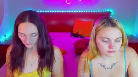 Lili and Bella online show from 12.14.24