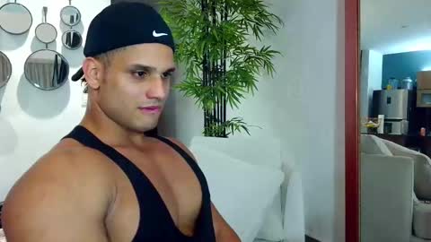 Snapshot of magicgerard chatting on 02.15.25 magicgerard online show from 02.15.25