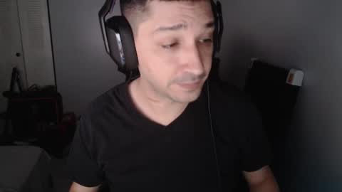 Snapshot of magicjawn chatting on 01.07.25 magicjawn online show from 01.07.25