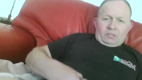 Snapshot of magicman250 chatting on 04.25.26 magicman250 online show from 04.25.26