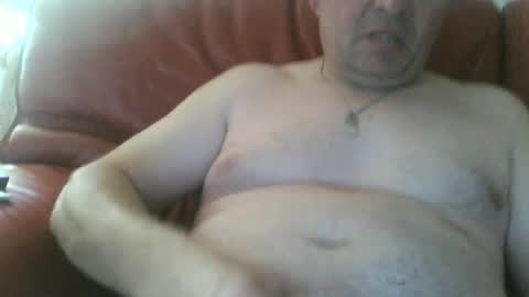 Snapshot of magicman250 chatting on 06.25.26 magicman250 online show from 06.25.26