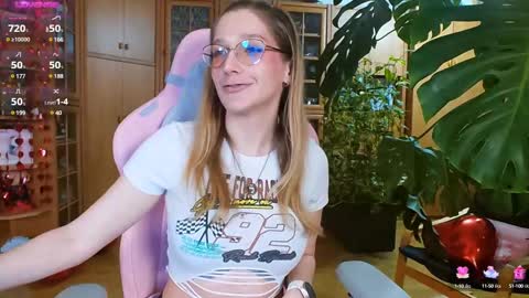 Nicole online show from 02.16.25