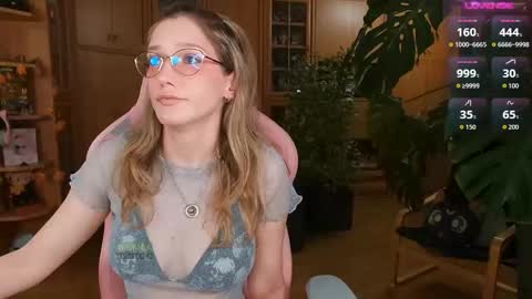 Nicole online show from 10.22.25