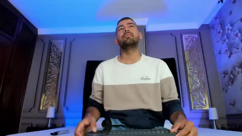 Snapshot of magnus_alejo chatting on 04.17.26 Magnus Alejo online show from 04.17.26