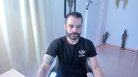 Snapshot of magnus_king chatting on 12.28.24     online show from 12.28.24