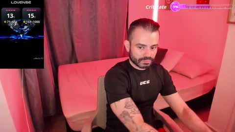 Snapshot of magnus_king chatting on 10.15.25     online show from 10.15.25