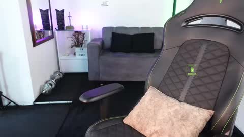 Snapshot of magnus_savage chatting on 02.04.26 If you want me to use the Lovense please let me know -- online show from 02.04.26