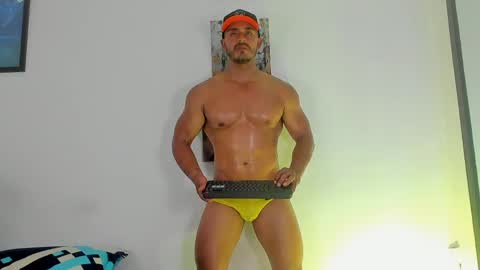 Snapshot of magnusclark chatting on 04.18.26 Magnusclark online show from 04.18.26