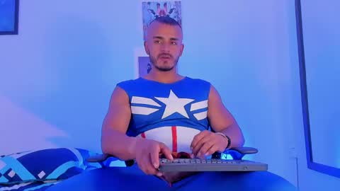 Snapshot of magnusclark chatting on 04.21.26 Magnusclark online show from 04.21.26