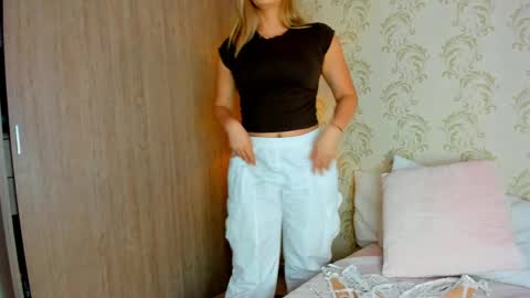 Snapshot of mahia_montenegr chatting on 05.27.26 Mahia online show from 05.27.26