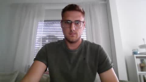 Snapshot of mahrcuhs chatting on 07.18.26 mahrcuhs online show from 07.18.26