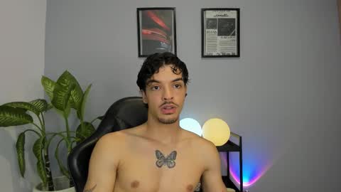 Snapshot of mai_sanchez chatting on 01.15.26 mai_sanchez online show from 01.15.26