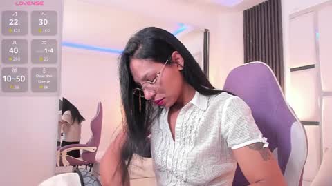 Snapshot of maia_clark520 chatting on 06.30.26 Maia Clark online show from 06.30.26