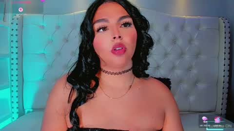 Snapshot of maia_hotts chatting on 05.23.26 CamiiGarcia online show from 05.23.26
