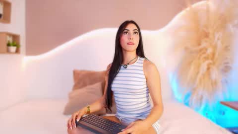 MAIA  LIA  online show from 03.15.26