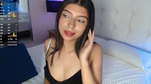 Snapshot of maia_reficco chatting on 06.12.26 Maia Reficco online show from 06.12.26