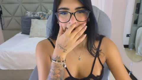 Maiaa Ruiz  online show from 04.21.26