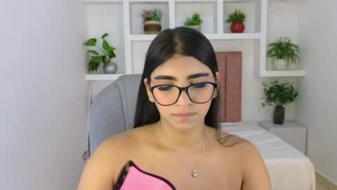 Snapshot of maiaa_ruiz chatting on 05.12.26 Maiaa Ruiz online show from 05.12.26
