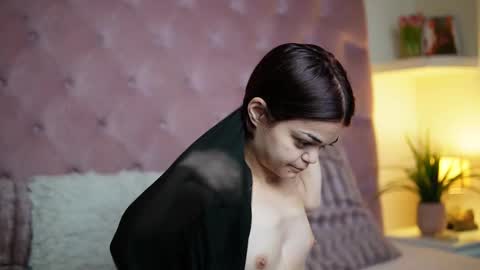  Maia  online show from 10.29.25